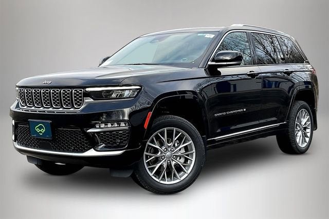 2022 Jeep Grand Cherokee Summit