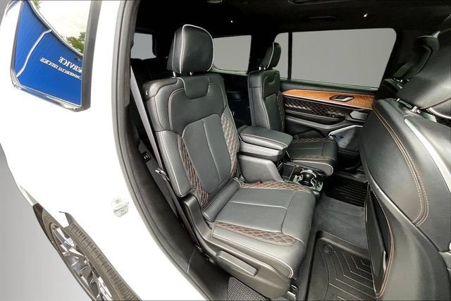 2023 Jeep Grand Cherokee L Summit Reserve 4x4