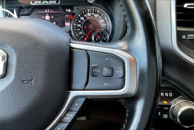2022 RAM 1500 Big Horn Crew Cab 4x4 5'7" Box