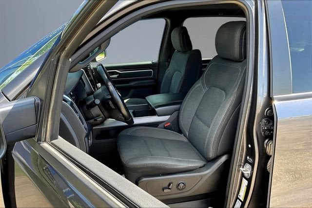 2022 RAM 1500 Big Horn Crew Cab 4x4 5'7" Box