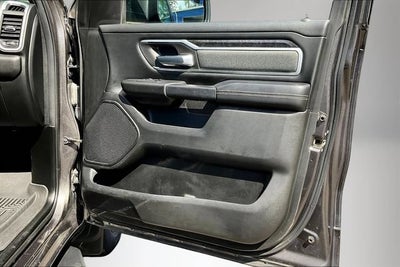 2022 RAM 1500 Big Horn Crew Cab 4x4 5'7" Box