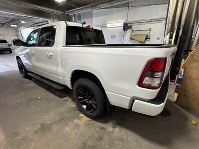 2020 RAM 1500 Big Horn Crew Cab 4x4 5'7" Box