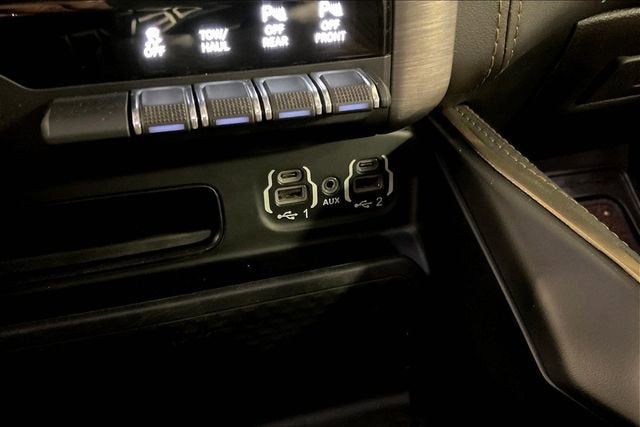 2020 RAM 1500 Laramie Longhorn Crew Cab 4x4 5'7" Box