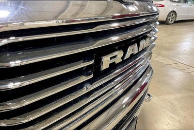 2020 RAM 1500 Laramie Longhorn Crew Cab 4x4 5'7" Box