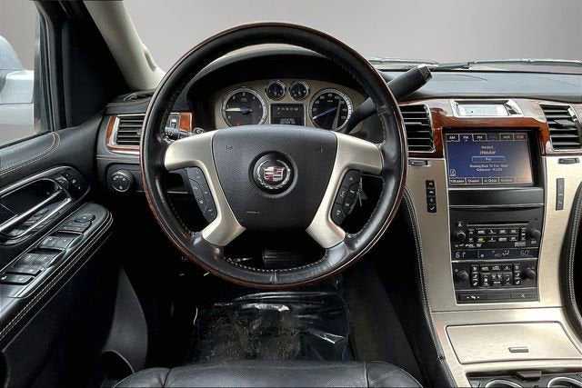 2013 Cadillac Escalade Platinum Edition