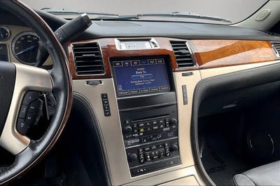 2013 Cadillac Escalade Platinum Edition