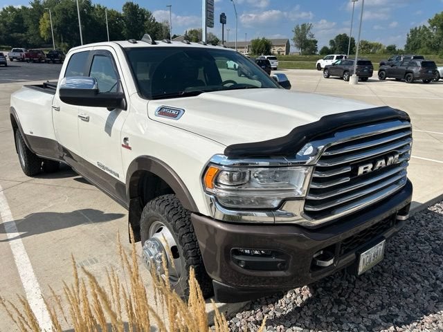 2020 RAM 3500 Laramie Longhorn Crew Cab 4x4 8' Box