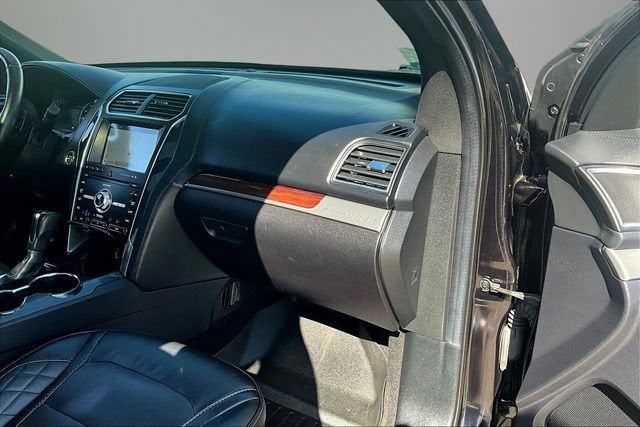 2019 Ford Explorer Platinum