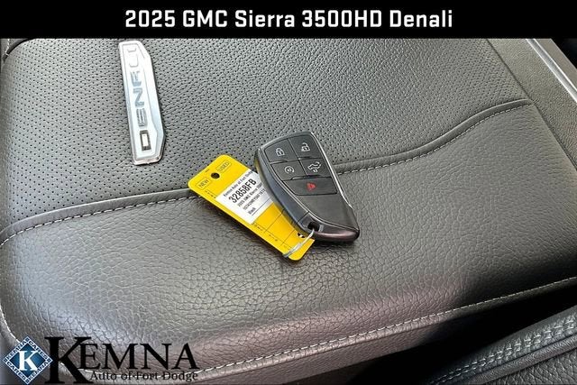 2025 GMC Sierra 3500 HD Denali