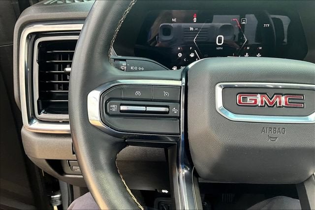 2023 GMC Canyon 4WD AT4