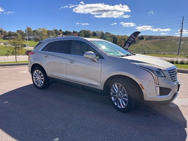 2017 Cadillac XT5 Platinum AWD
