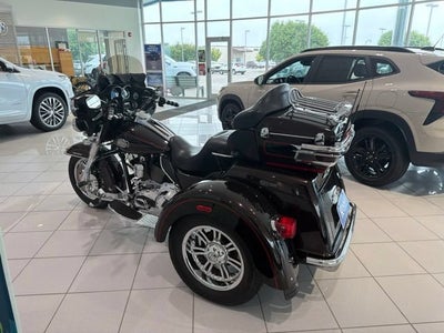 2011 Harley-Davidson Tri Glide Ultra Classic Base