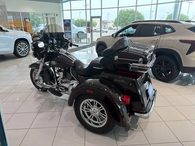 2011 Harley-Davidson Tri Glide Ultra Classic Base