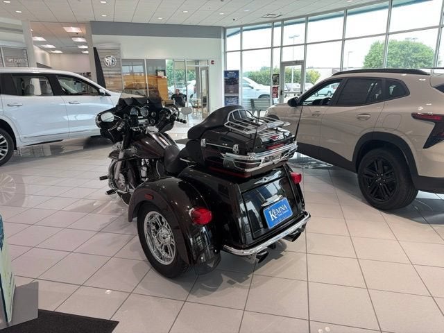 2011 Harley-Davidson Tri Glide Ultra Classic Base