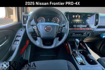 2025 Nissan Frontier Crew Cab PRO-4X 4x4
