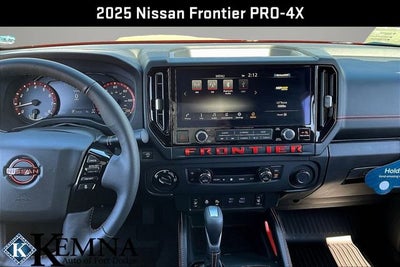 2025 Nissan Frontier Crew Cab PRO-4X 4x4