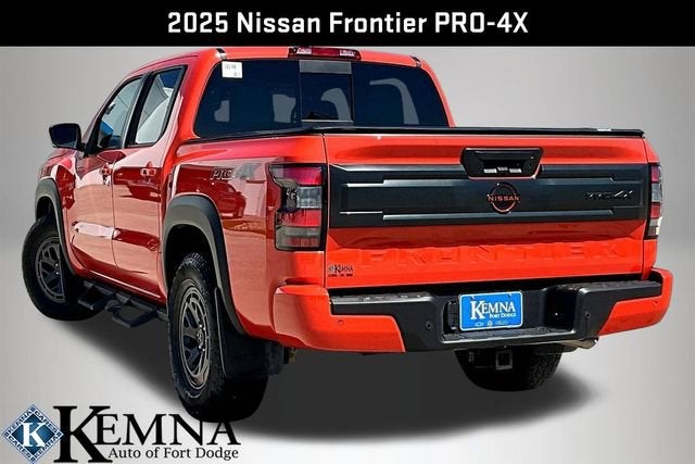 2025 Nissan Frontier Crew Cab PRO-4X 4x4