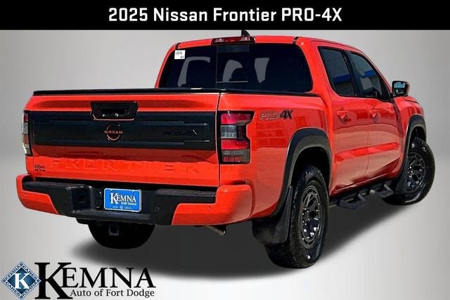 2025 Nissan Frontier Crew Cab PRO-4X 4x4