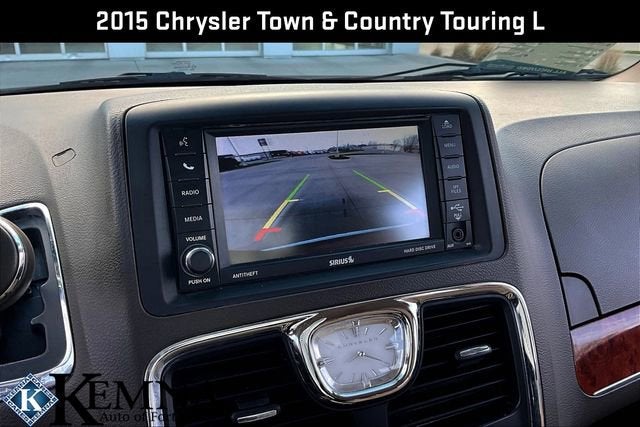 2015 Chrysler Town & Country Touring-L
