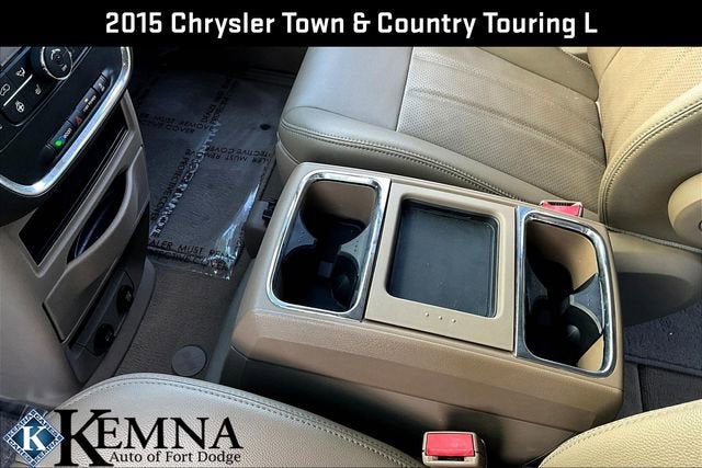 2015 Chrysler Town & Country Touring-L