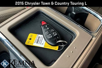2015 Chrysler Town & Country Touring-L