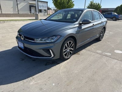 2025 Volkswagen Jetta SE