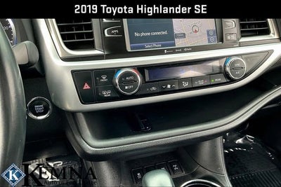 2019 Toyota Highlander SE