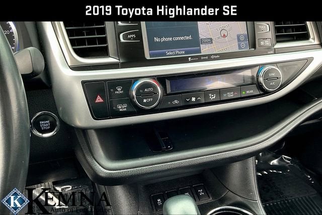 2019 Toyota Highlander SE