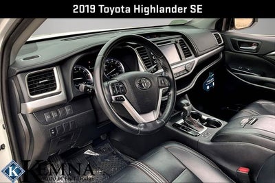 2019 Toyota Highlander SE