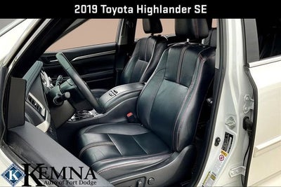 2019 Toyota Highlander SE