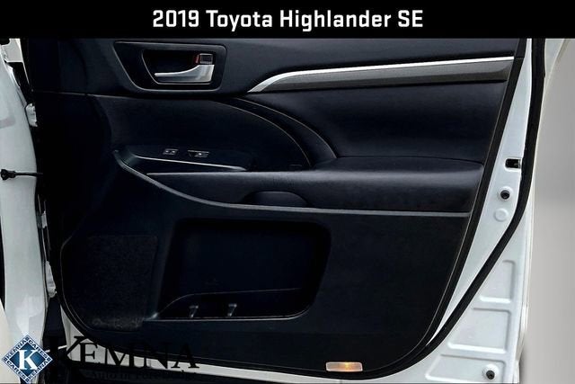 2019 Toyota Highlander SE