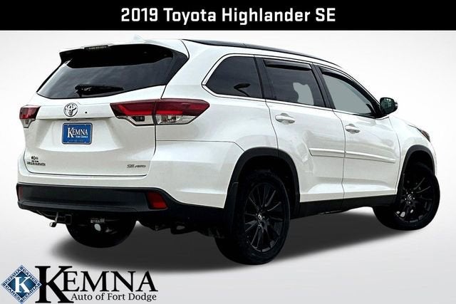 2019 Toyota Highlander SE